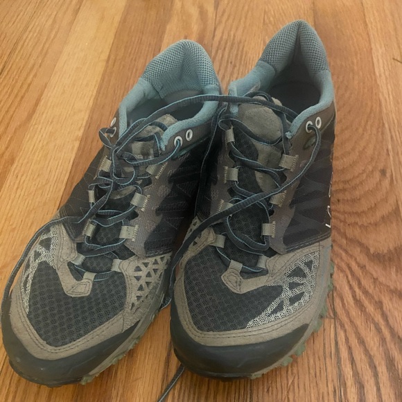 La sportiva running shoes. Men’s 8 women’s 9.5 - Picture 3 of 3